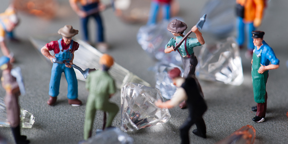 文章教育コラム「小論文過去問題の課題文は宝の山」を公開しました